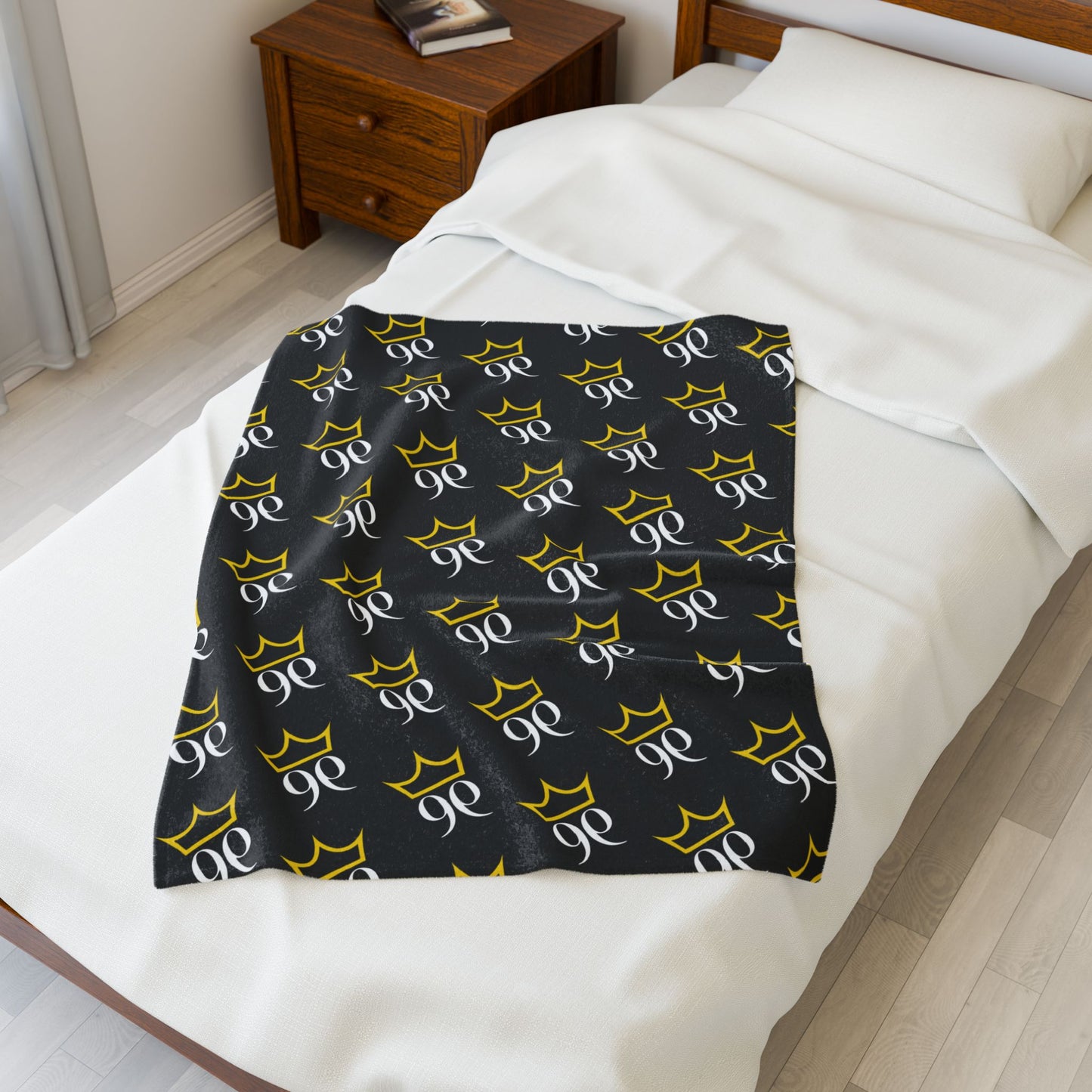 OG | Crown Print SoftBlend® Throw